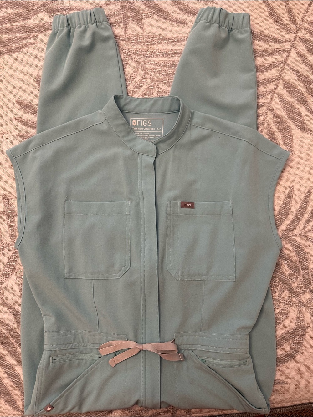 FIGS Women's Jumpsuit Small Petite - Picture 4 of 5